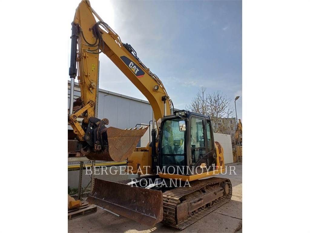 E-FARM: Caterpillar 311flrr - Lánctalpas kotrógép - id B7HCN3Q - 65 826 EUR - Gyártási év: 2015 - Románia