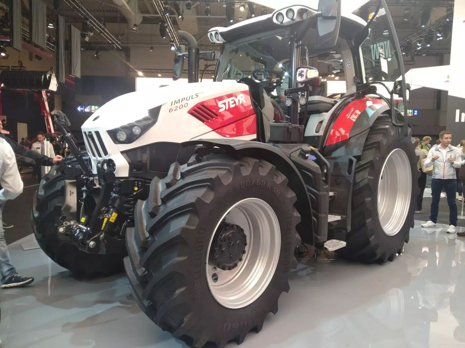 Steyr CVT 6200 Traktor