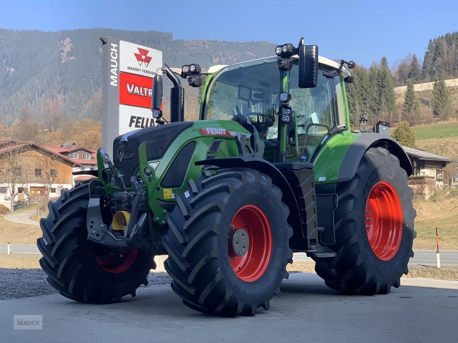 Fendt 724 Vario Profi Plus Трактор