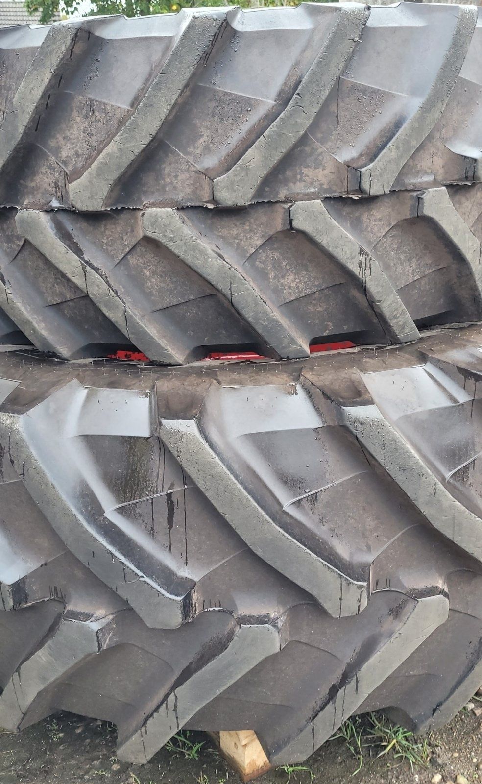 E-FARM: TRELLEBORG 600/65r28 + 710/70r38 tb - Wheel and track - id CMMF1LQ - €10,000 - Year of construction: 1901 - Germany