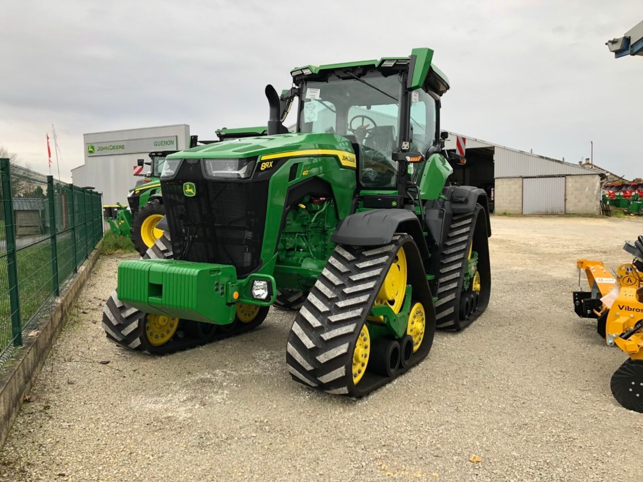 E-FARM: John Deere 8RX 370 - Traktor - id MPZNGVT - Baujahr: 2021 - Abgelesene Motorstunden: 1.164,Motorleistung (PS): 370,Frankreich