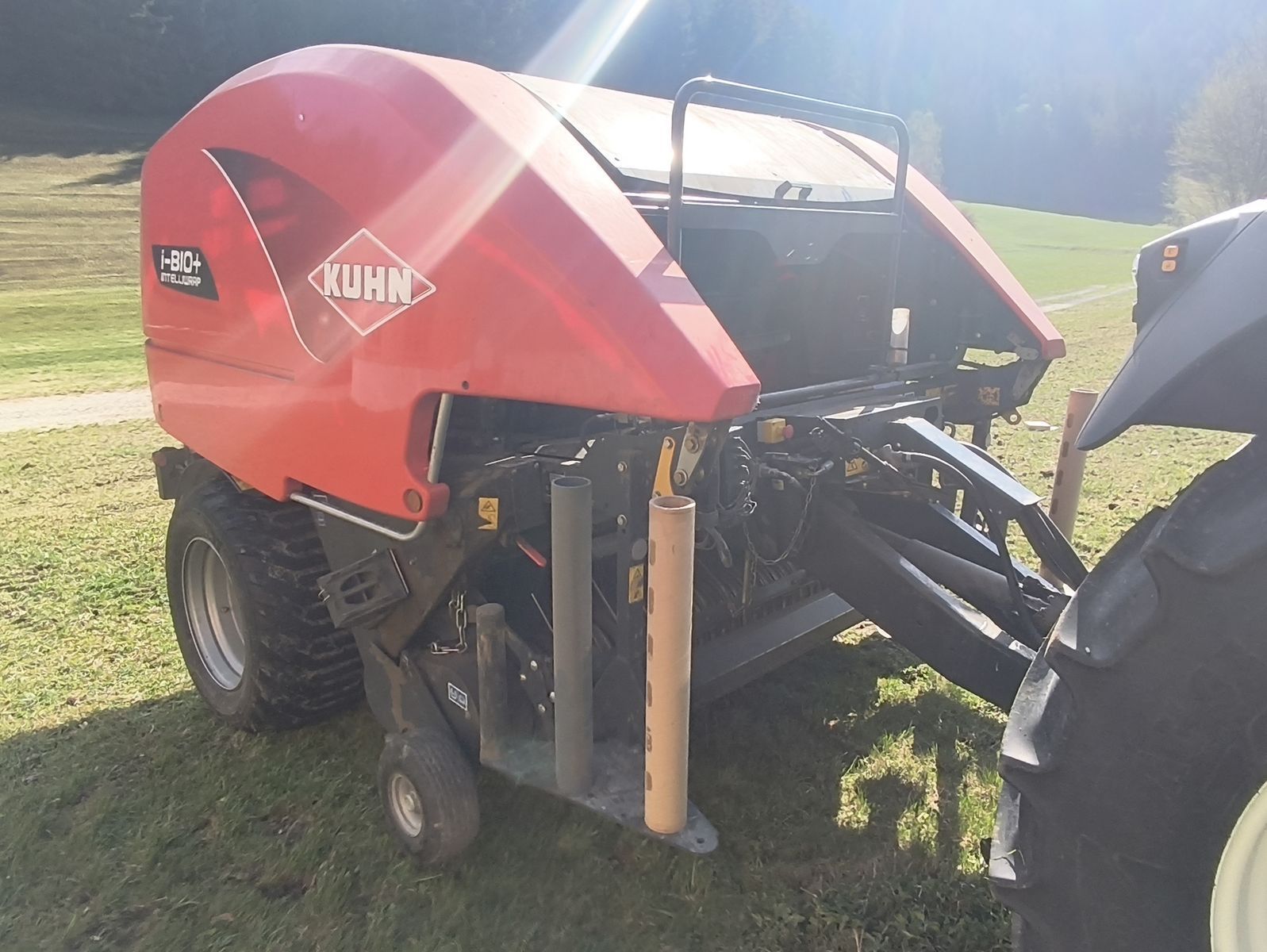 Kuhn i-BIO + Baler €46,500