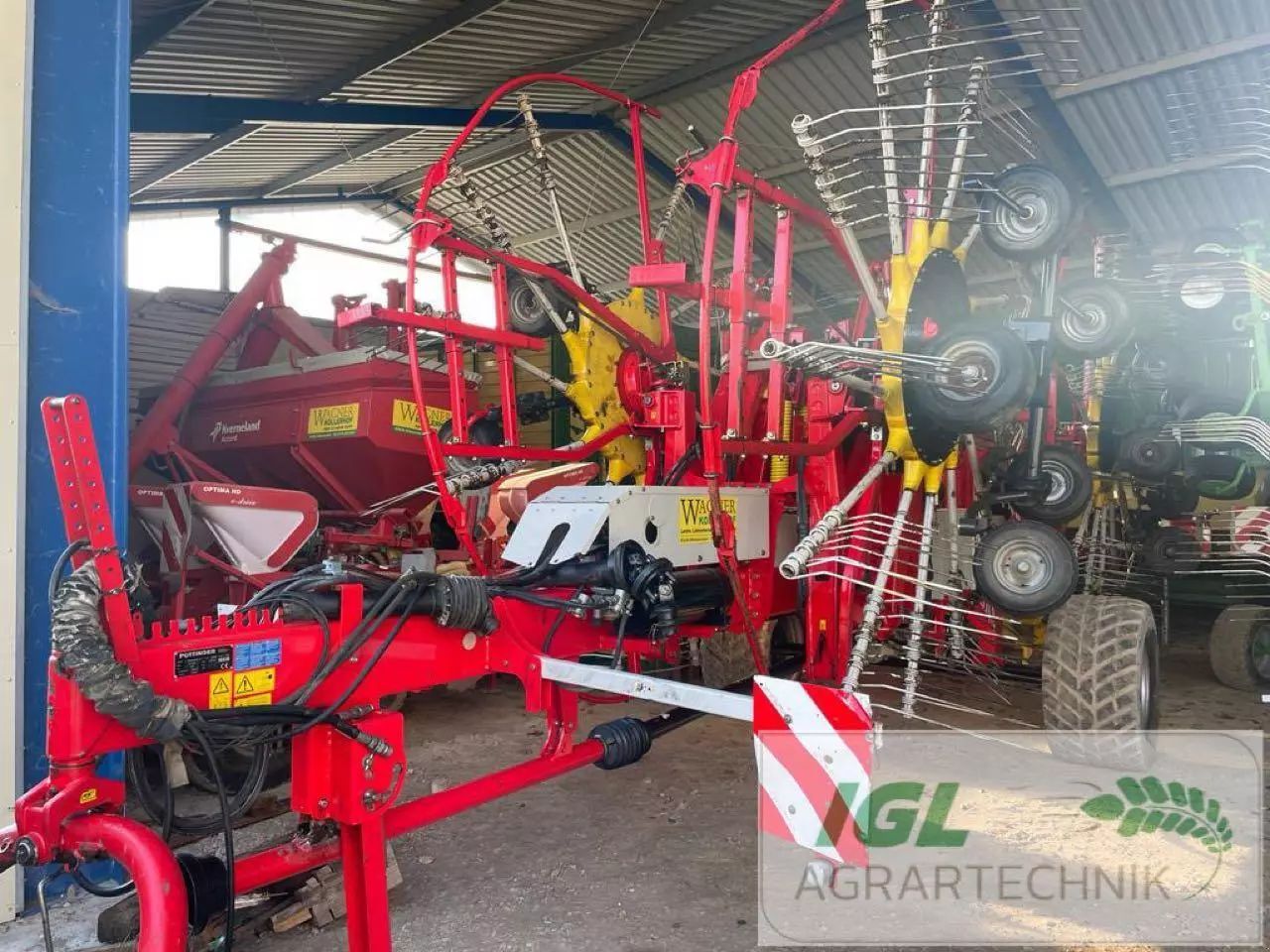 Pöttinger Top 1252 C Greblă 25.200 EUR