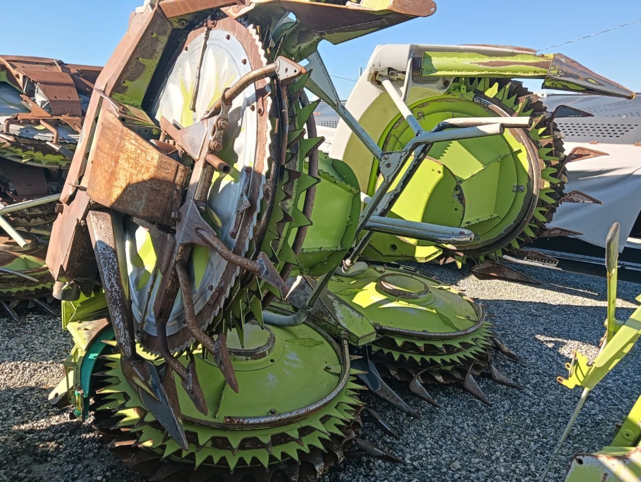 E-FARM: Claas Orbis 600 - Cabezal - id Y2Y672S - 30.000 € - Año: 2009 - Italia