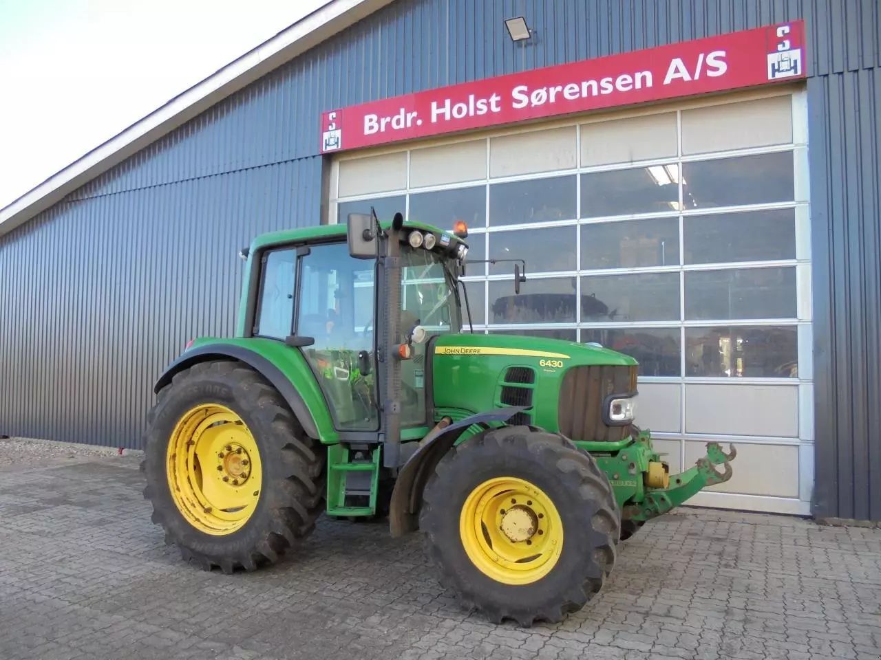 John Deere 6430 Tractor €34,522