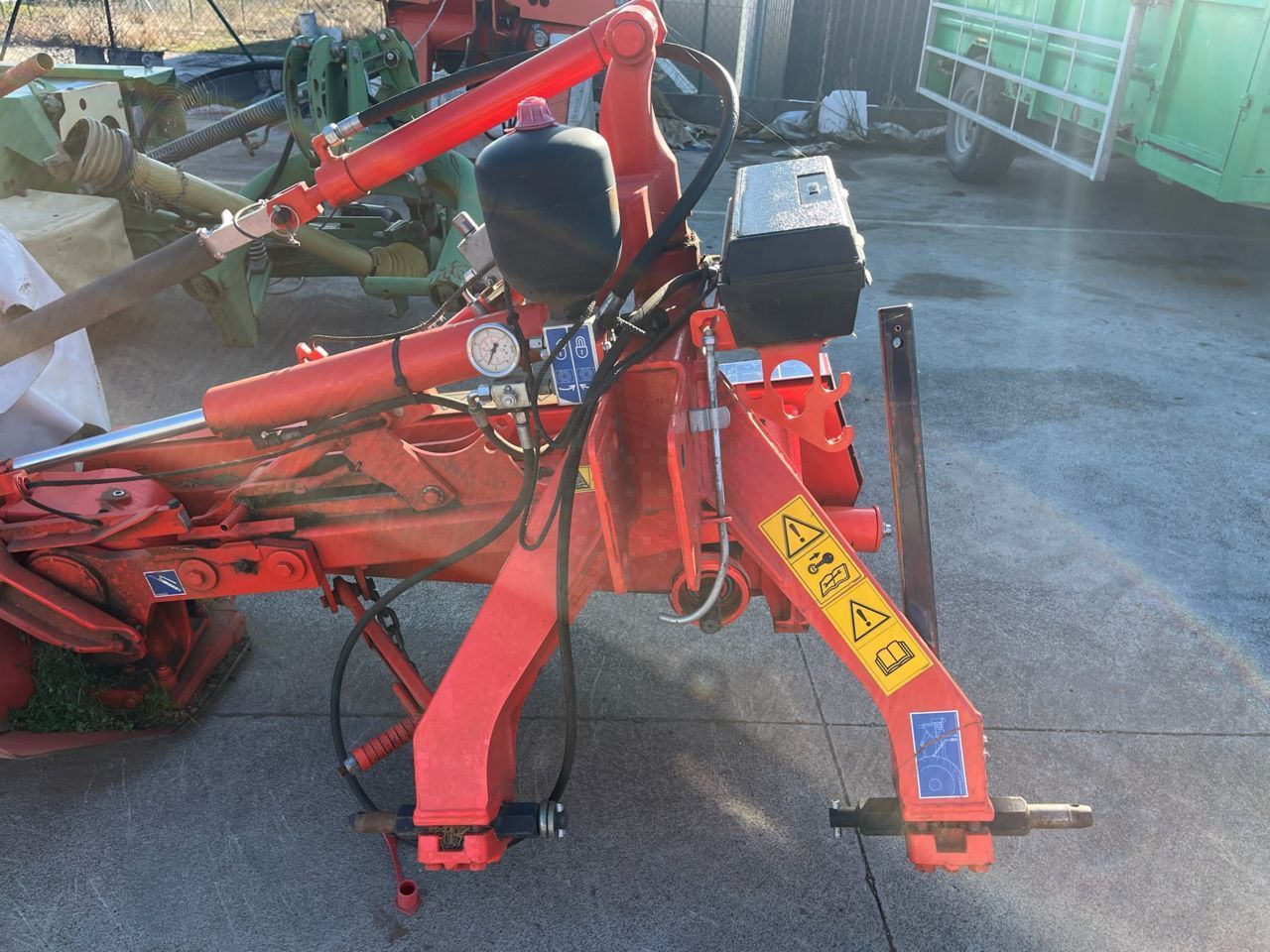 E-FARM: Kuhn GMD 350 - Segadora - id LMRDTAI - 7800 € - Año: 2017 - Francia