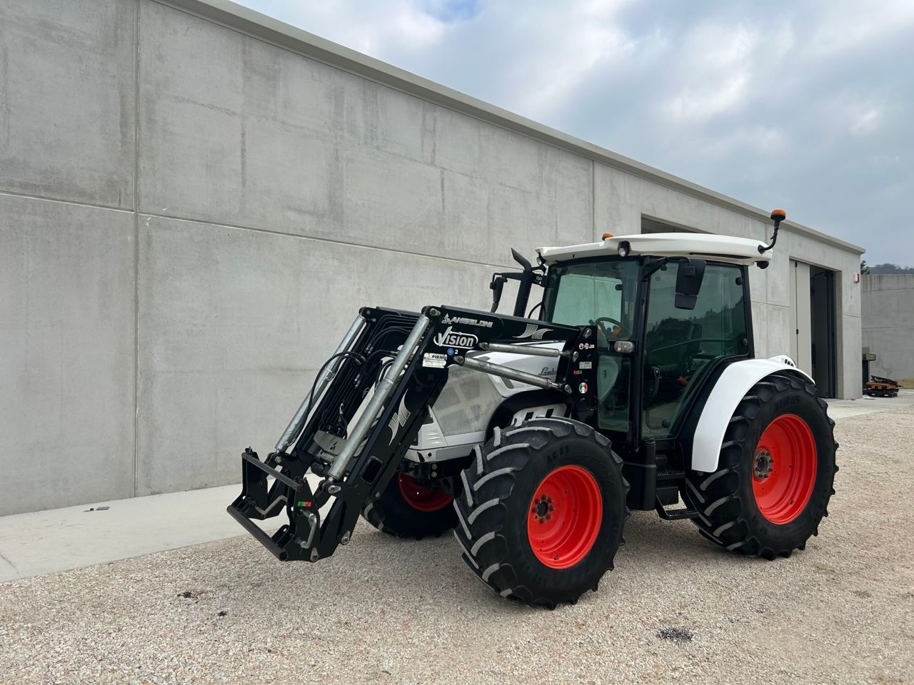 Lamborghini strike 110 Tractor