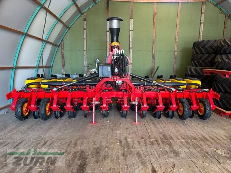 VÄDERSTAD Tempo V 12 Precision drill €98,850