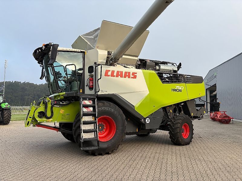 Claas Trion 750 Combină de recoltat 269.500 EUR
