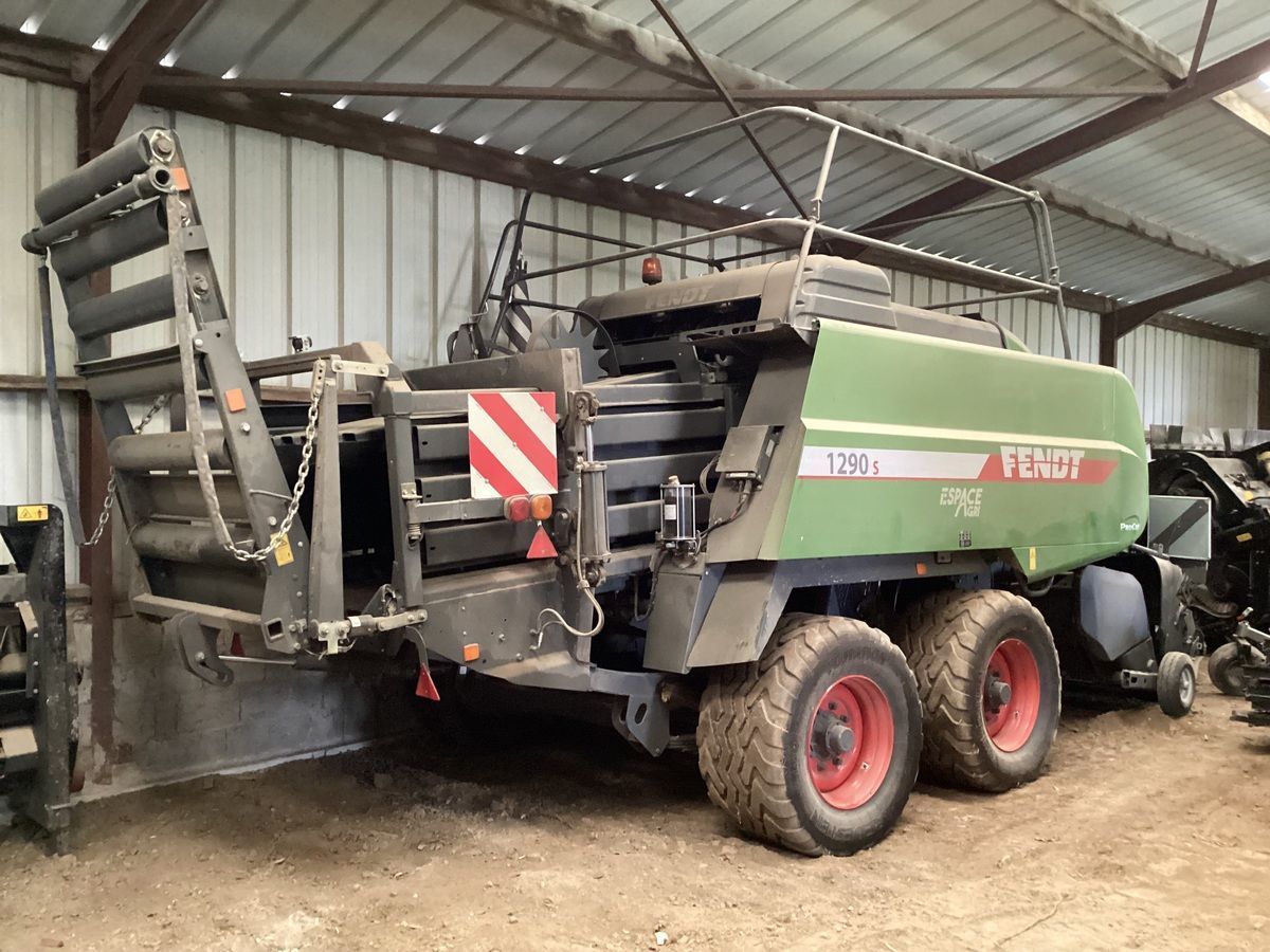 E-FARM: Fendt 1290s procut broyeur muthing mzo chopper 2000 - Empacadora - id SIME7QF - 130.000 € - Año: 2020 - Las balas producidas: 13.000,Francia