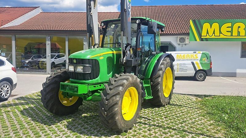 E-FARM: John Deere 5720 - Tractor - id T7URRST - 27.500 € - Año: 2007 - Horas: 9158,Potencia del motor: 80,Eslovenia