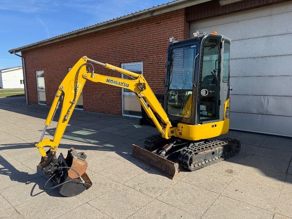 KOMATSU pc 16 r-3hs Mini excavator €19,404