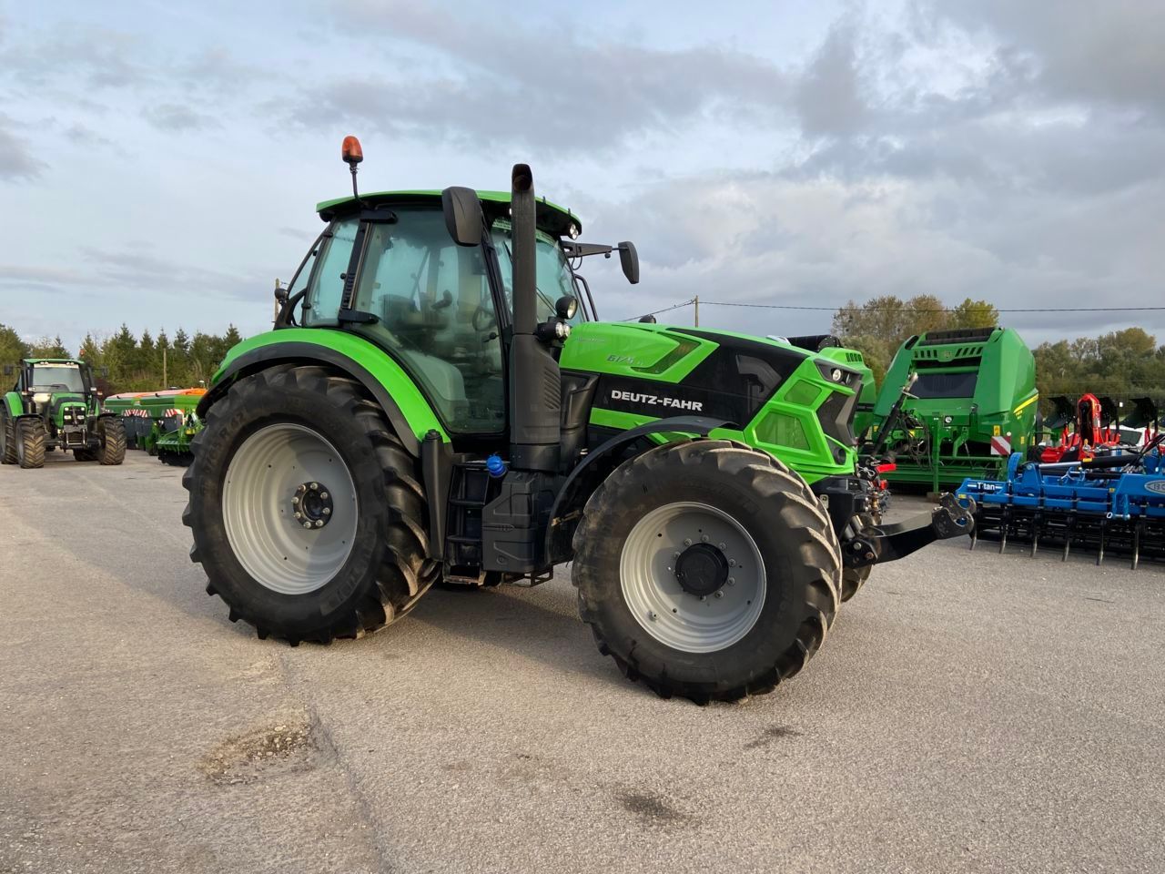 E-FARM: Deutz-Fahr 6175 TTV - Tracteur - id BTVHT9V - 87 000 € - Année: 2018 - Lecture du nombre d'heure: 2 300,Puissance du moteur (chevaux): 175,France