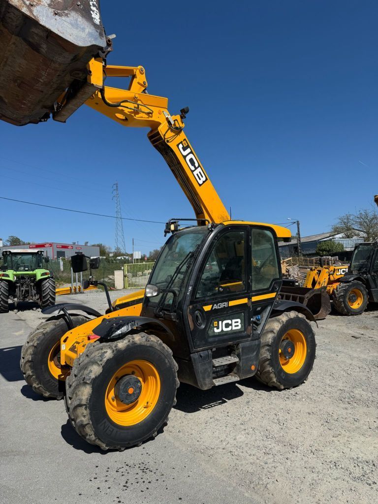 E-FARM: JCB 532-60 AGRI - Telehandler - id J1SVFUZ - €70,000 - Year of construction: 2020 - Engine hours: 3,473,Engine power (HP): 130,France