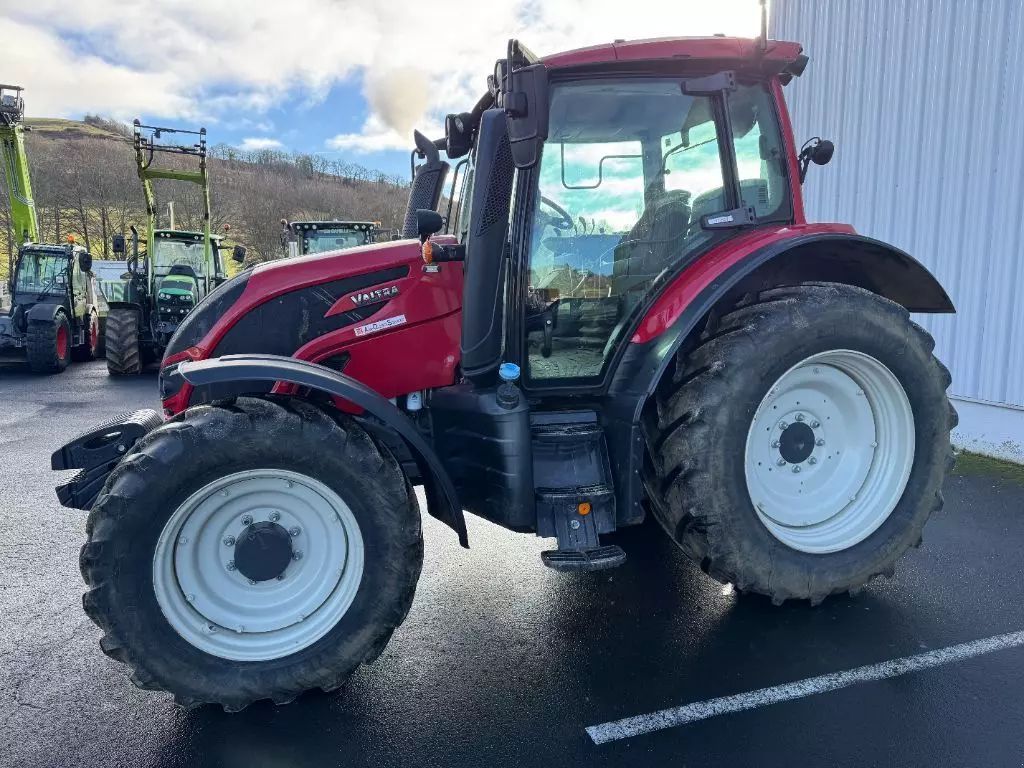 E-FARM: Valtra N104 - Tracteur - id LGLFDM4 - 66 000 € - Année: 2019 - Lecture du nombre d'heure: 2 150,Puissance du moteur (chevaux): 104,France