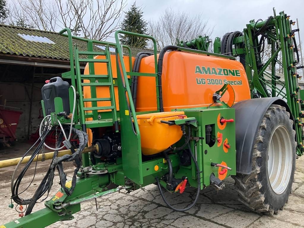 Amazone ug 3000 special Sprayer €18,463