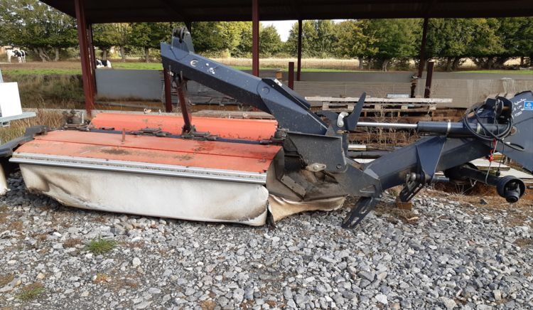 E-FARM: Kuhn PZ 320 C - Mower - id TXXMCHW - €2,500 - Year of construction: 2016 - France