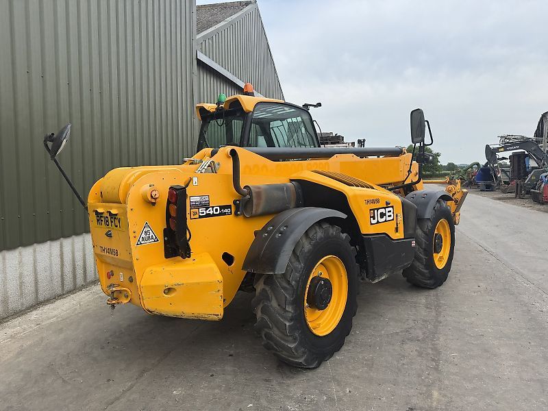 E-FARM: JCB 540-140 hiviz - Chargeur télescopique  - id ZEE4TSV - 32 462 € - Année: 2018 - Lecture du nombre d'heure: 4 285,Royaume-Uni