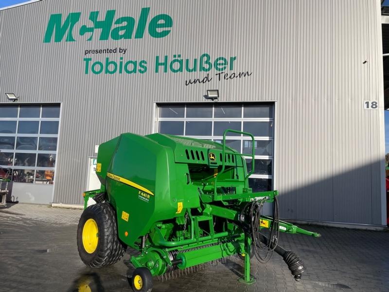 John Deere F441R baler 30 900 €