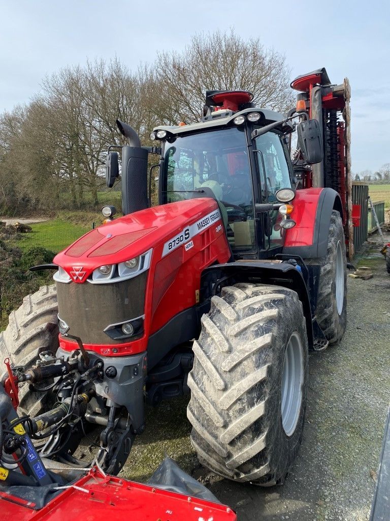 E-FARM: Massey Ferguson 8730 Dyna-VT - Traktor - id UTLLHTC - Produktionsår: 2019 - Motortimer: 4.000,Motoreffekt (HP): 300,Frankrig
