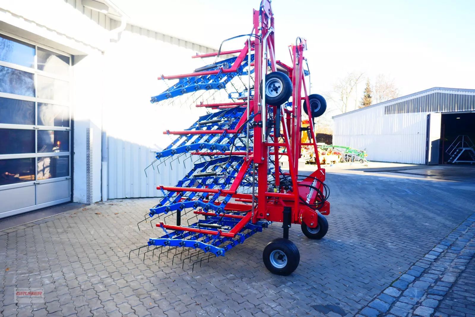 E-FARM: Hatzenbichler 12 m originalstriegel mit hydr. zinkenverstellung - Mechanical weed control - id UWDZTMH - €16,990 - Year of construction: 2022 - Germany