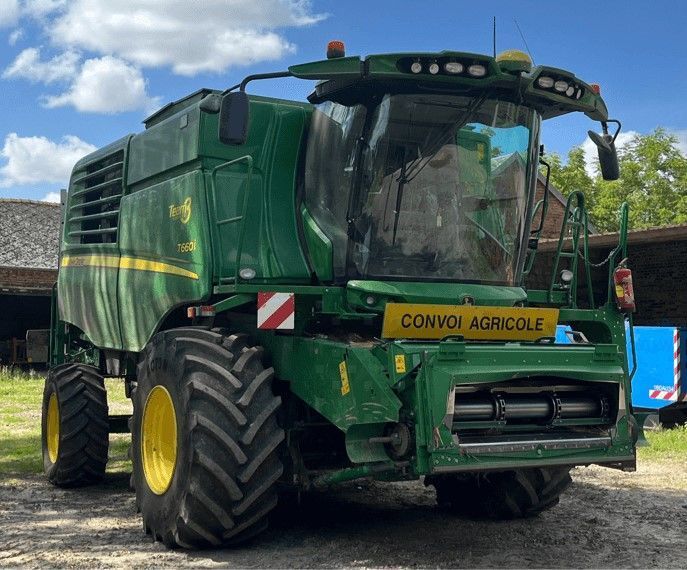 E-FARM: John Deere T660 - Combină de recoltat - id AEZ9SA1 - 210.000 EUR - Anul: 2020 - Citeste ore: 673,Muterea motorului: 300,Franța
