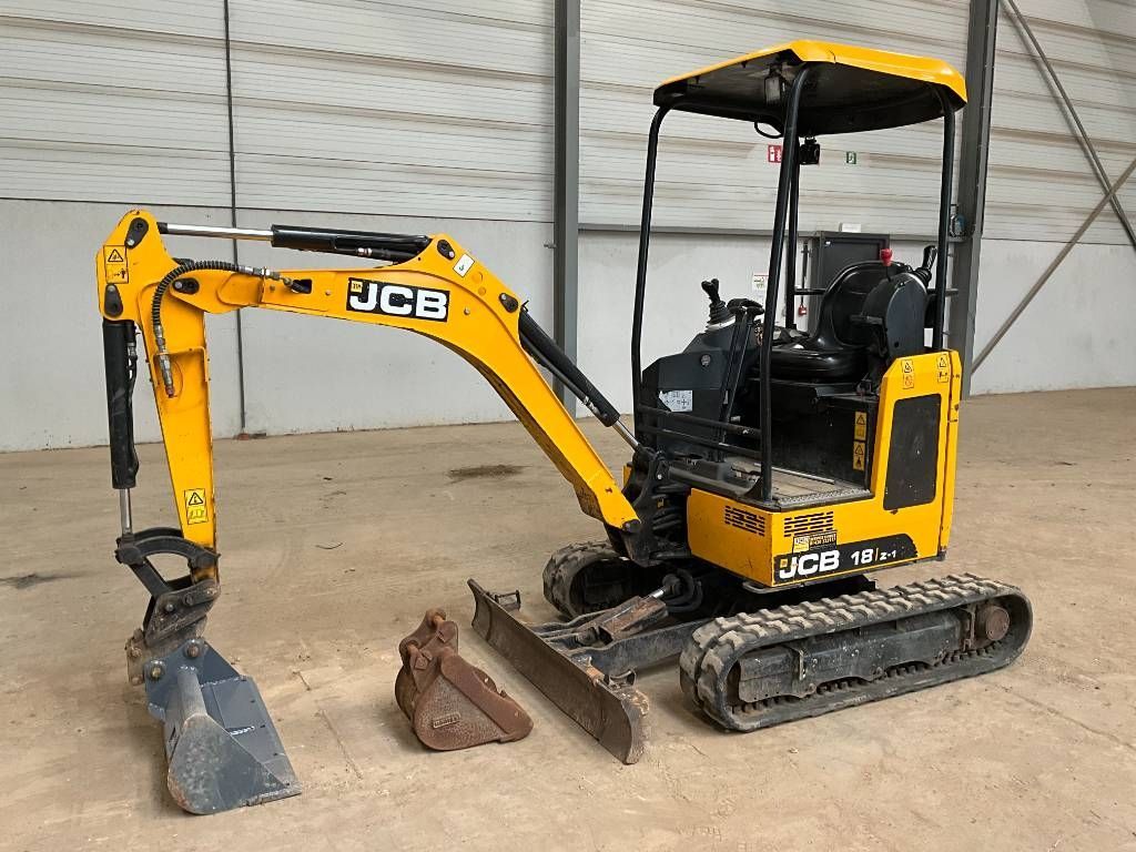 JCB 18 z-1 t3 Mini-pelle 13 750 €
