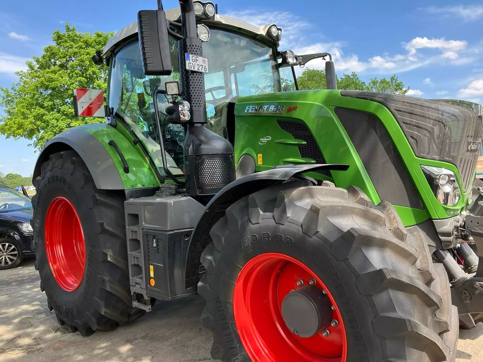 E-FARM: Fendt 826 Vario ProfiPlus - Tractor - id AMVDIZB - €179,000 - Year of construction: 2023 - Engine hours: 942,Engine power (HP): 265,Germany