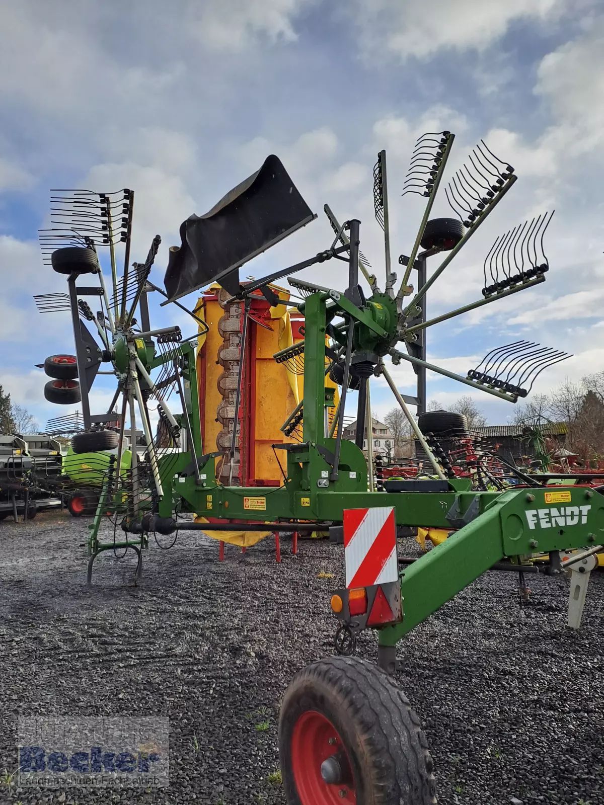 E-FARM: Fendt Former 1603 - Rake - id UW3I5ZB - €16,387 - Year of construction: 2018 - Germany