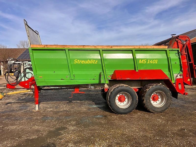 E-FARM: Strautmann MS 1401 - Manure and compost spreader - id T4HVGBC - €30,750 - Year of construction: 2018 - Austria