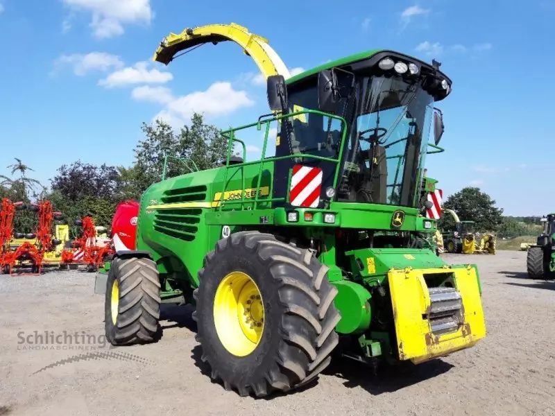 E-FARM: John Deere 7350 - Ensileuse automotrice - id TC2VGPJ - 55 000 € - Année: 2009 - Lecture du nombre d'heure: 3 950,Puissance du moteur (chevaux): 490,Allemagne