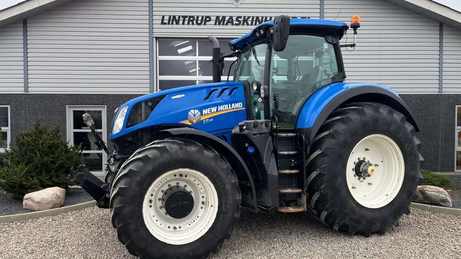 New Holland T7.315 Traktor 77.610 €