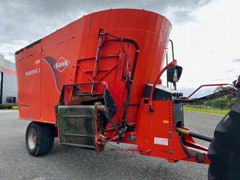E-FARM: Kuhn euromix i 2070 - Mixer feeder - id HNMWDQM - €14,800 - Year of construction: 2010 - France