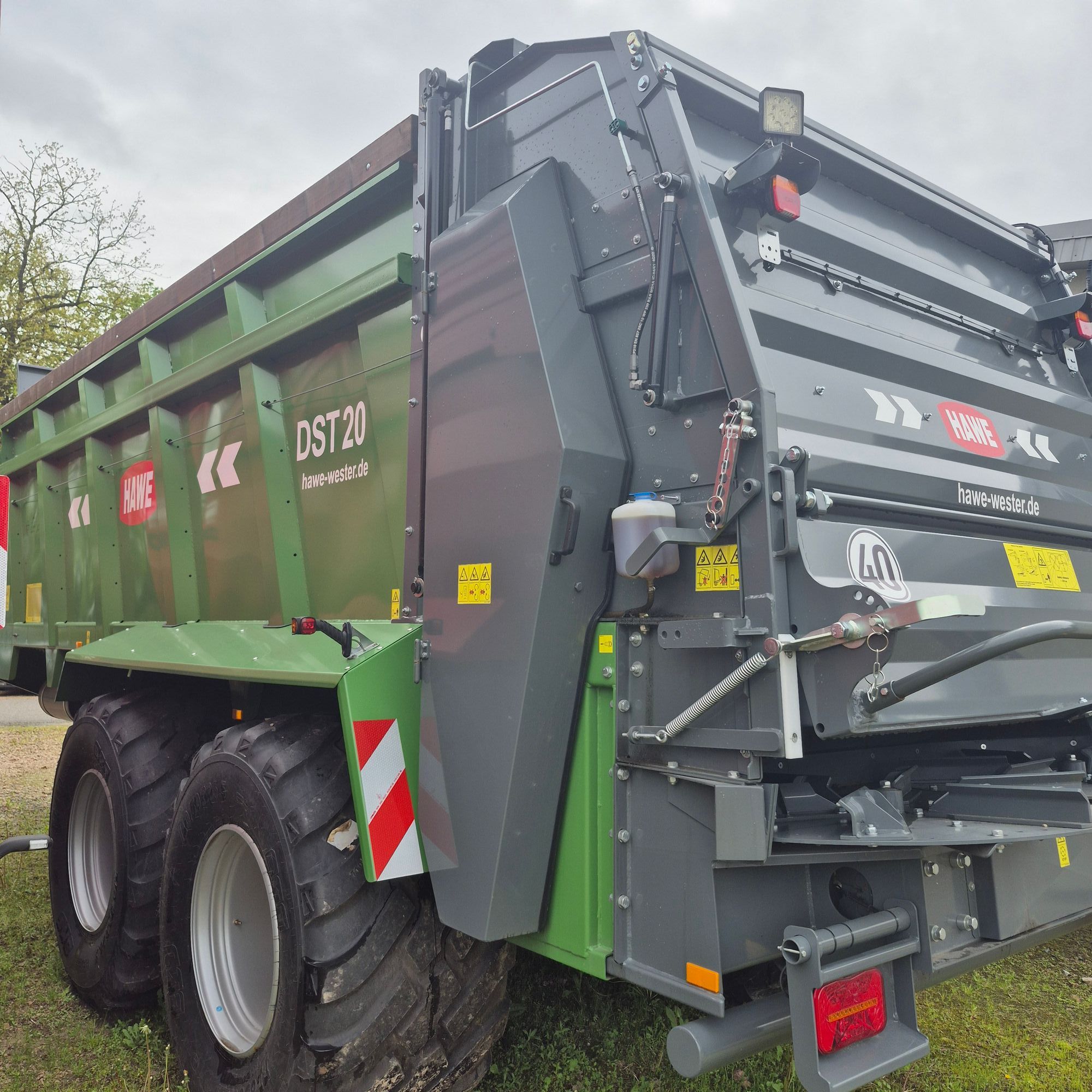 E-FARM: Hawe DST 20 - Manure and compost spreader - id RFDRJBL - €82,999 - Year of construction: 2023 - Latvia