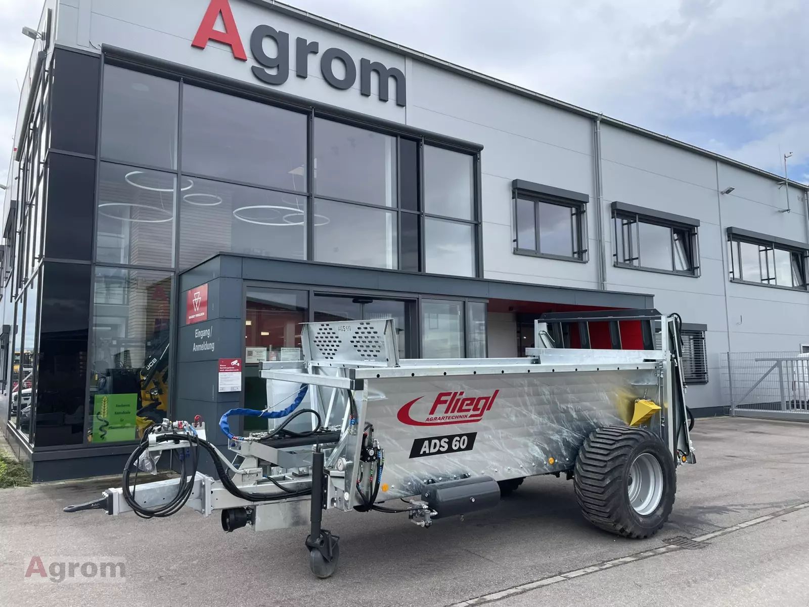 E-FARM: Fliegl ADS 60 - Épandeur de fumier et de compost - id 4NM4SQT - Année: 2024 - Allemagne