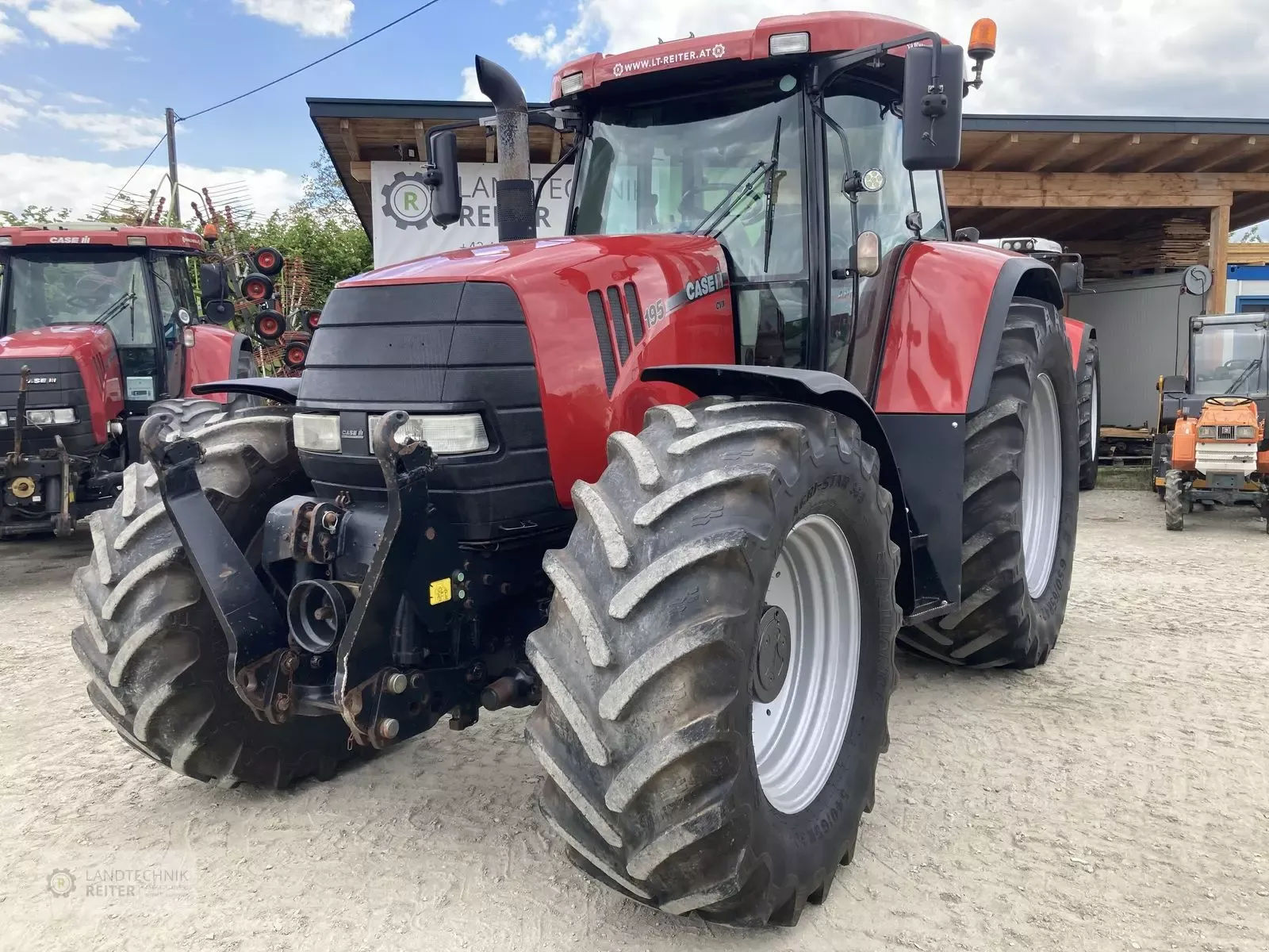 E-FARM: Case IH CVX 195 - Traktor - id UIVMCBF - 44.833 € - Baujahr: 2007 - Abgelesene Motorstunden: 9.485,Motorleistung (PS): 196,Österreich