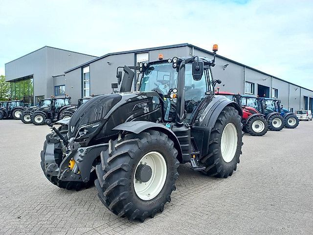 E-FARM: Valtra T174e - Traktor - id QX1THBF - 125 500 € - Rok produkcji: 2021 - Motogodziny: 450,Niderlandy