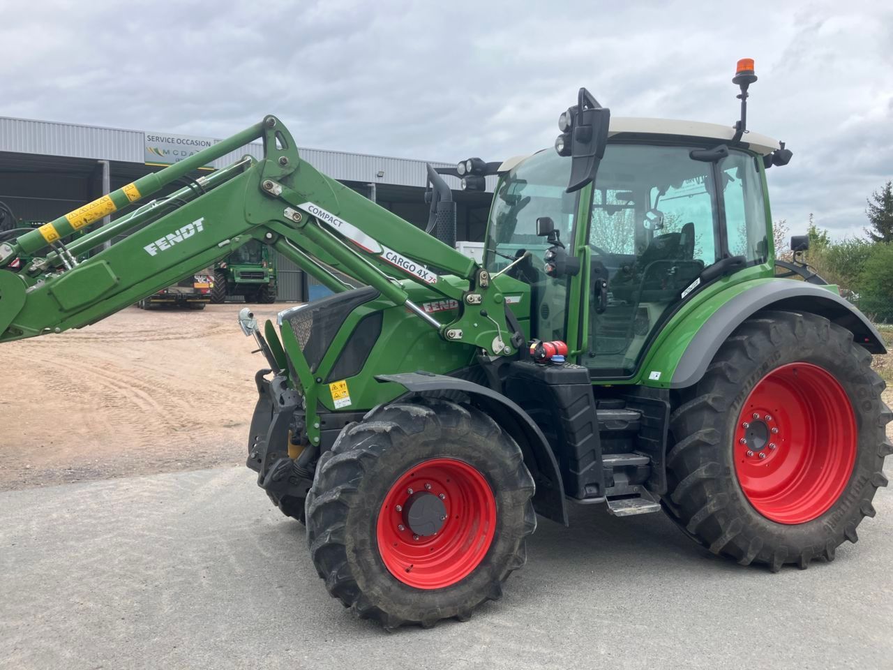 E-FARM: Fendt 312 Vario Power - Traktor - id 51IMXIR - 110.000 € - Baujahr: 2022 - Abgelesene Motorstunden: 1.400,Motorleistung (PS): 120,Frankreich
