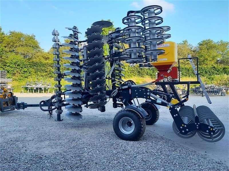 Agco - tom 6 meter discharve hd model med frø udstyr Tallerkenharver og skiveharve 50.890 €