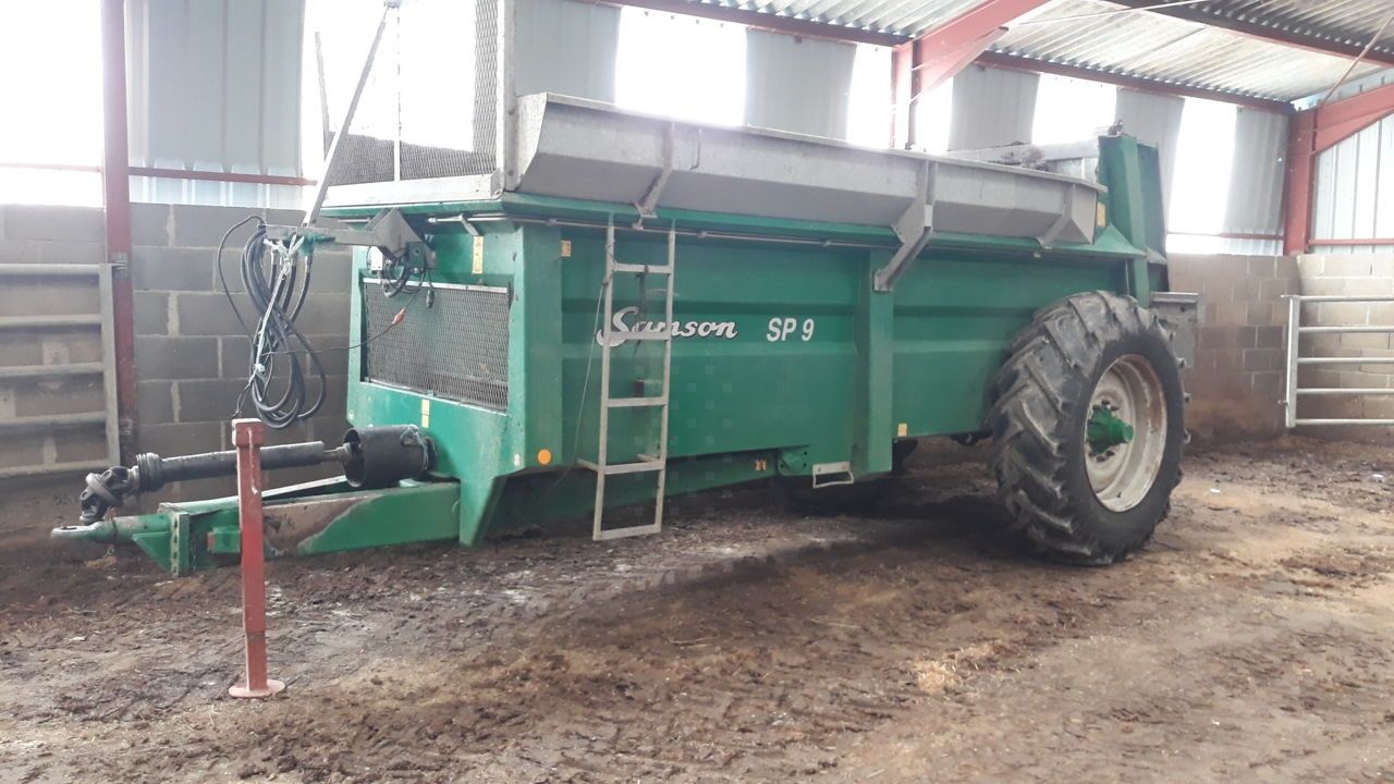 E-FARM: Samson sp9 - Manure and compost spreader - id HNRKL6F - €16,000 - Year of construction: 2006 - France