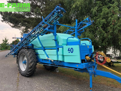 E-FARM: Berthoud Maxxor 40 - Sprayer - id 6HVNKJ5 - €12,800 - Year of construction: 2002