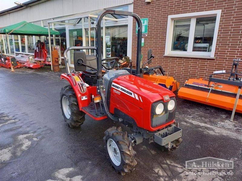 Massey Ferguson 1520 tractor 15.500 €