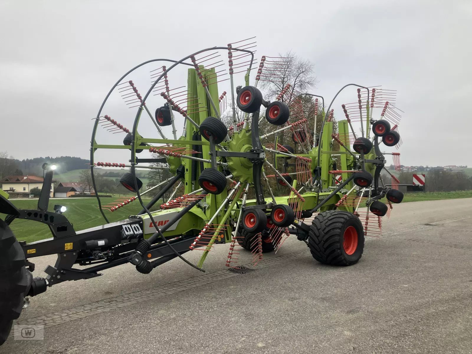 E-FARM: Claas Liner 4900 Business - Grabljice - id FLC2HEE - 67.900 € - Leto izgradnje: 2022 - Avstrija