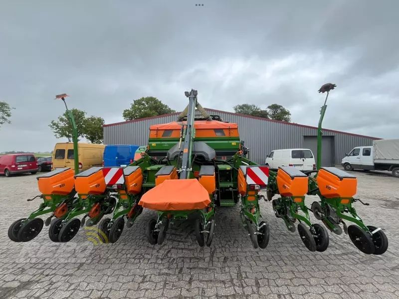 E-FARM: Amazone ED 6000-2C Special - Maszyna do siewu punktowego - id Q5YFKGT - 27 500 € - Rok produkcji: 2019 - Niemcy