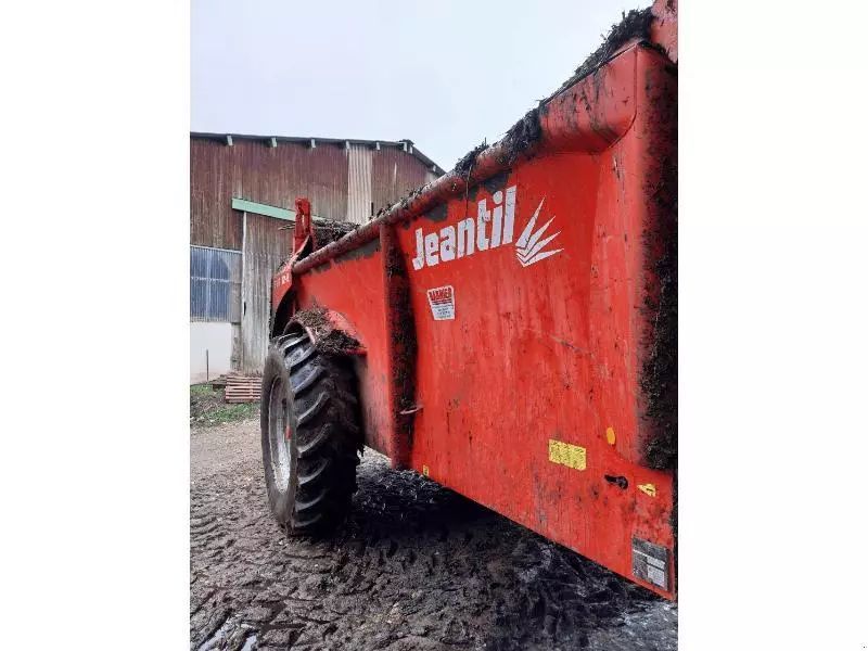 E-FARM: Jeantil evr 12-8 - Épandeur de fumier et de compost - id GXR6UGW - 15 000 € - Année: 2016 - France