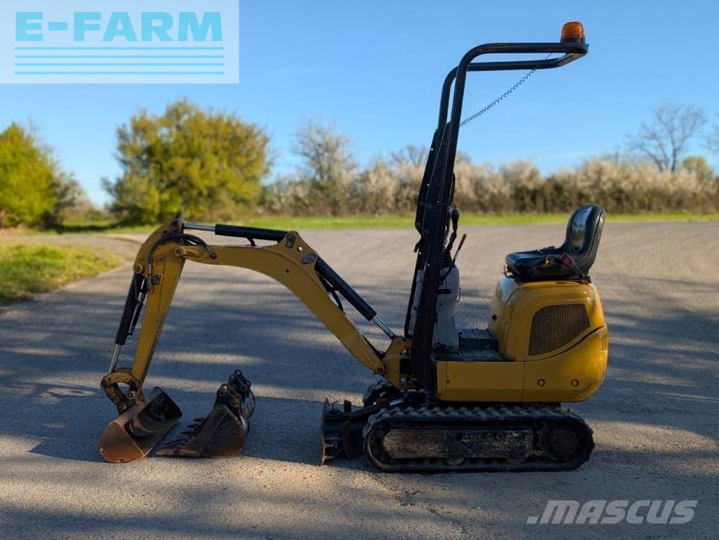 Caterpillar 300.9 d Mini-pelle 13 000 €