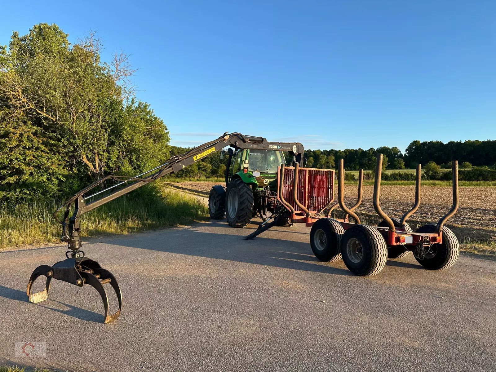 E-FARM: FARMI primero 9000 rückewagen 6,7m kran - Forstanhänger - id VIHSGFH - 14.900 € - Baujahr: 2006 - Deutschland
