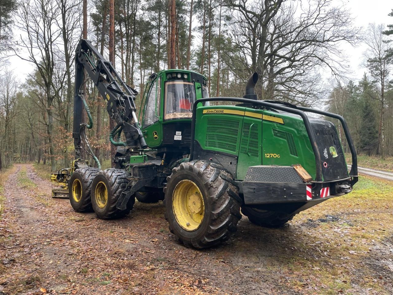 John Deere 1270 G Forestry harvester