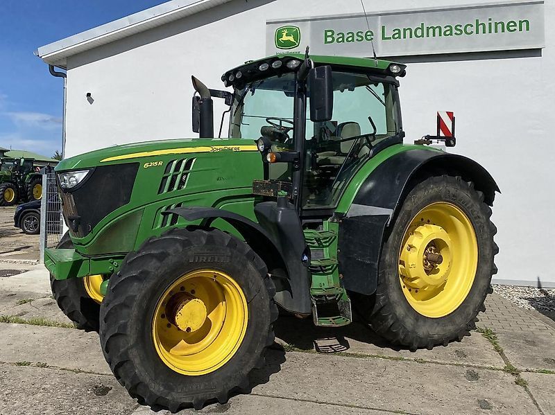 E-FARM: John Deere 6215 R - Traktor - id P55WNBL - 66.000 € - Baujahr: 2015 - Abgelesene Motorstunden: 10.808,Motorleistung (PS): 256,Deutschland