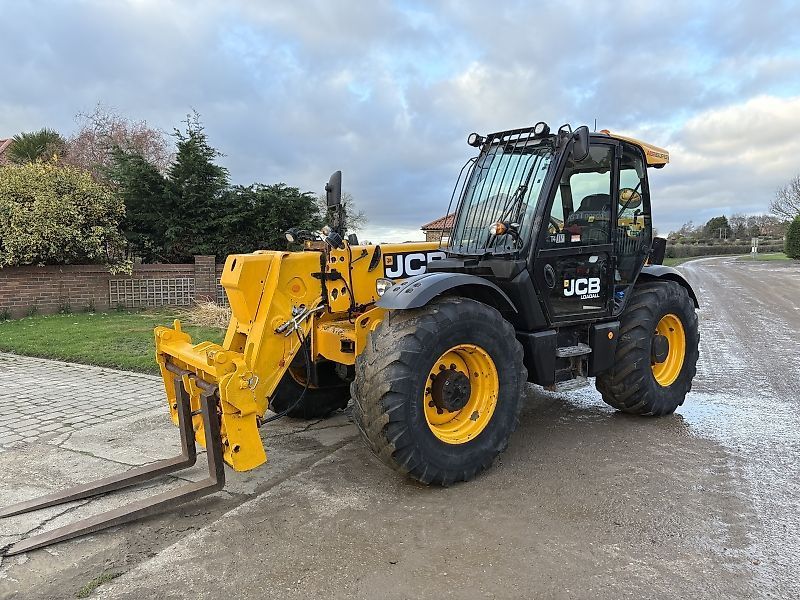 E-FARM: JCB 560-80 AGRI Super - Telehandler - id ALKXYZ2 - €56,386 - Year of construction: 2017 - Engine hours: 3,150,United Kingdom